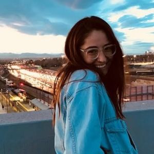 Meet your Posher, Hayley